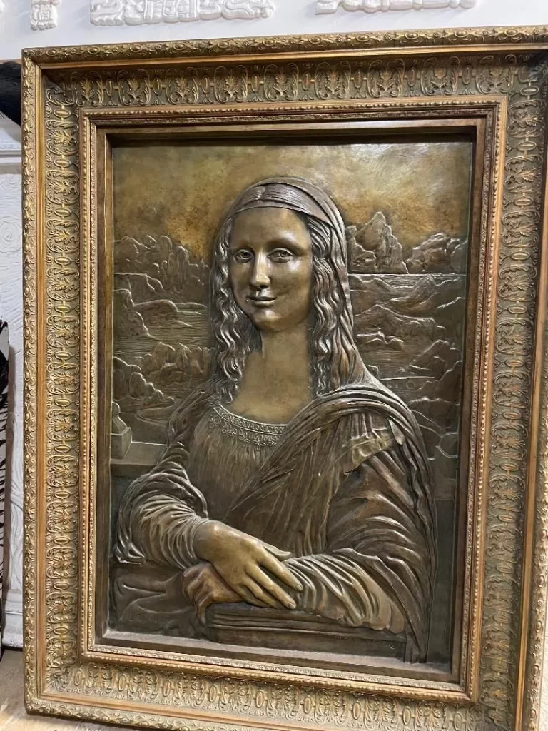 Mona Lisa in Bronze